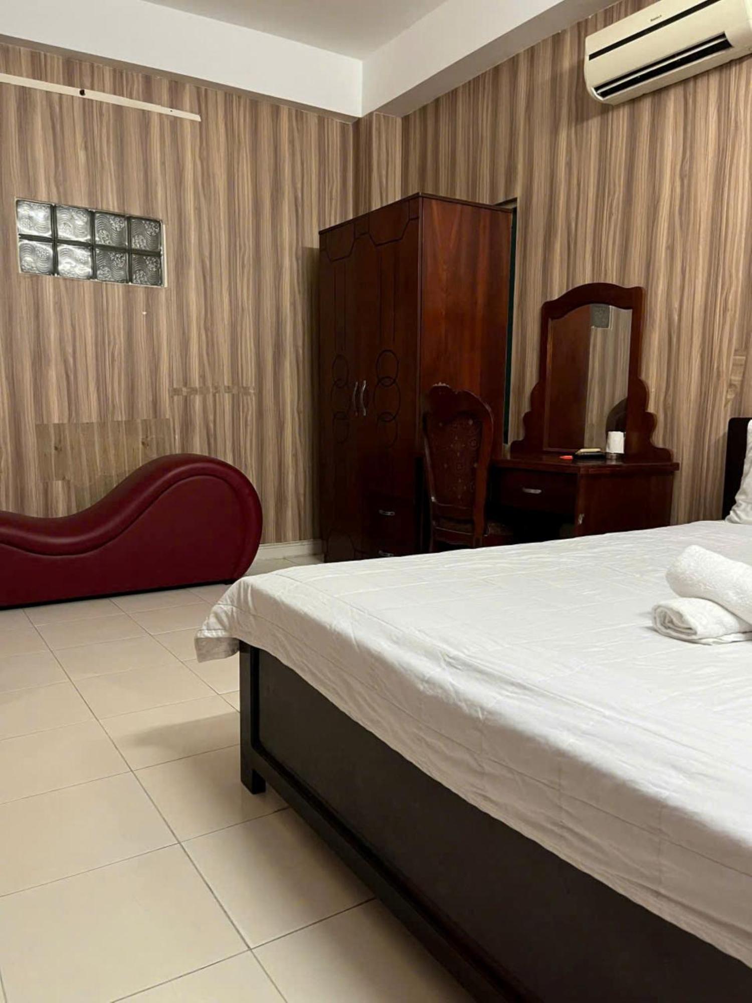 Hotel Dong Sen *